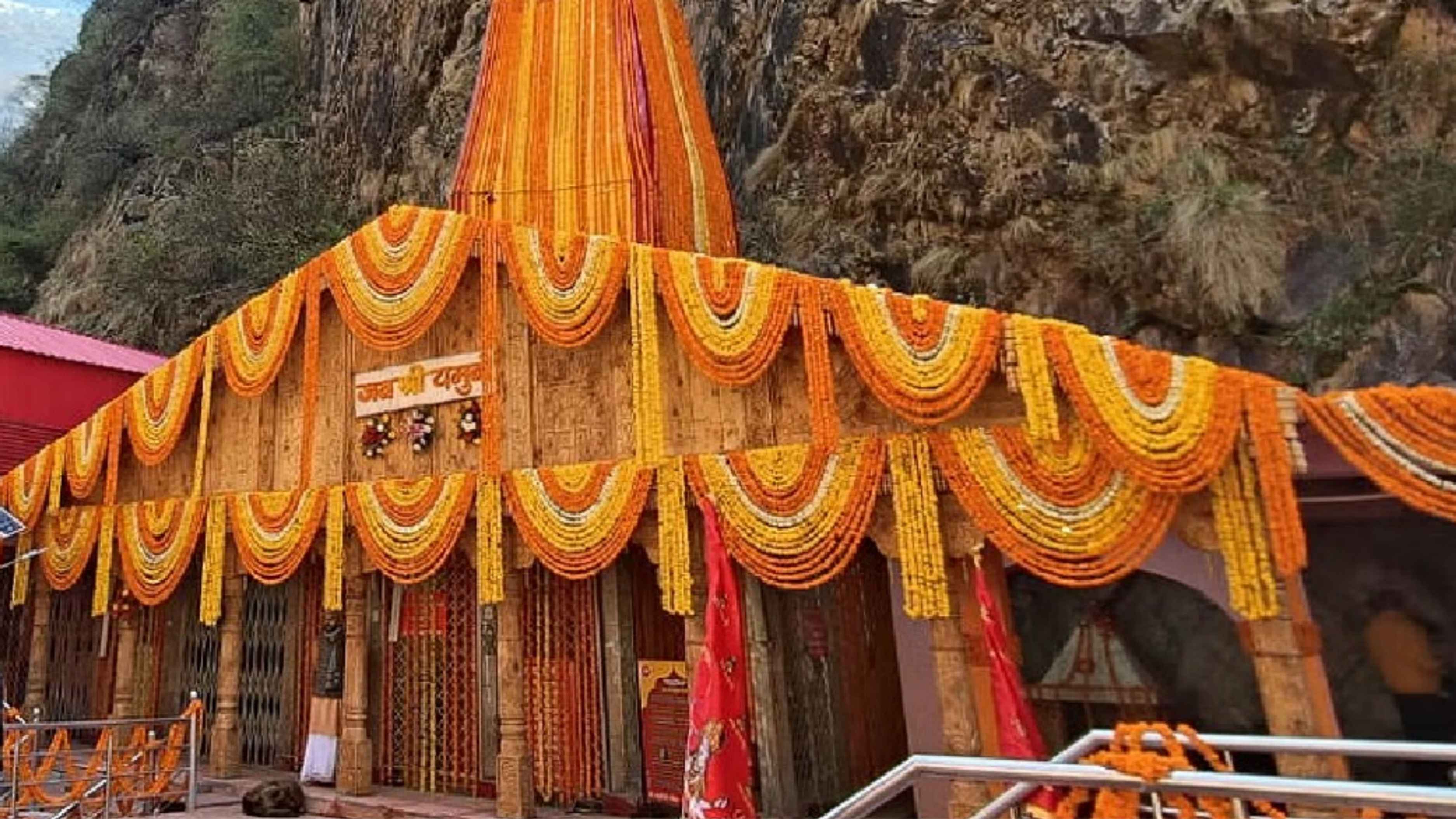 Yamunotri Temple – The Sacred Shrine of Goddess Yamuna